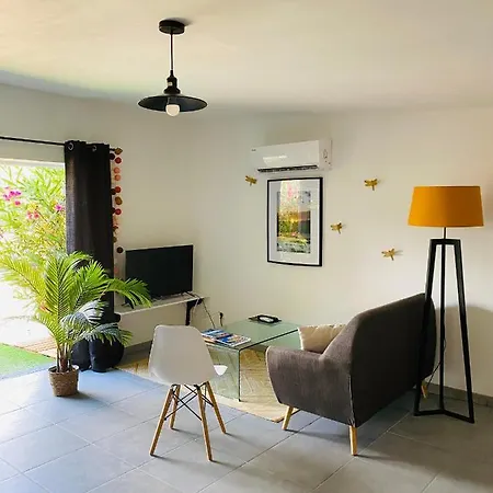 Maison De 55m2 Individuelle Avec Jacuzzi En Plein Coeur De Porto-vecchio * Porto-Vecchio (Corsica)